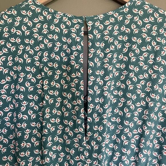 Rails Sophia Romper Lotus Green Floral Lightweight Flutter Sleeve Size XS Chic‎ - Picture 14 of 16